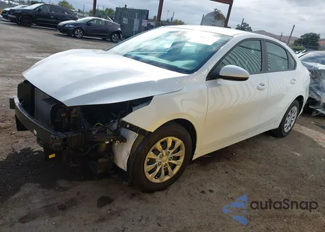 2024 Kia Forte Lx z USA, uszkodzony, nr VIN 3KPF24AD5RE766677